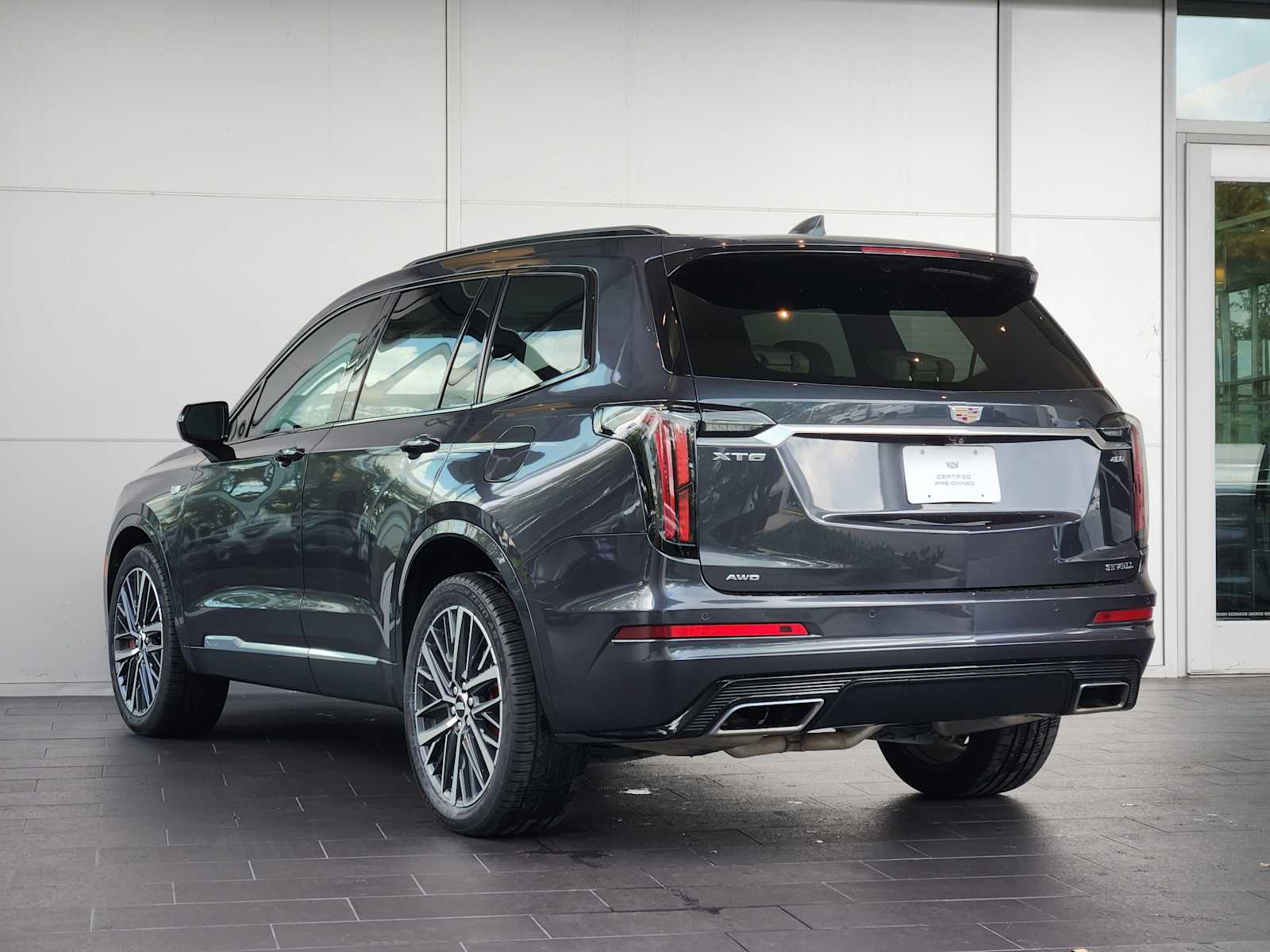 2023 Cadillac XT6 Sport photo 4