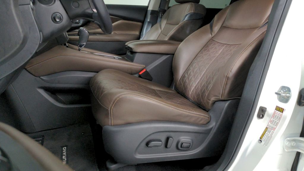 2022 Nissan Murano Platinum photo 16