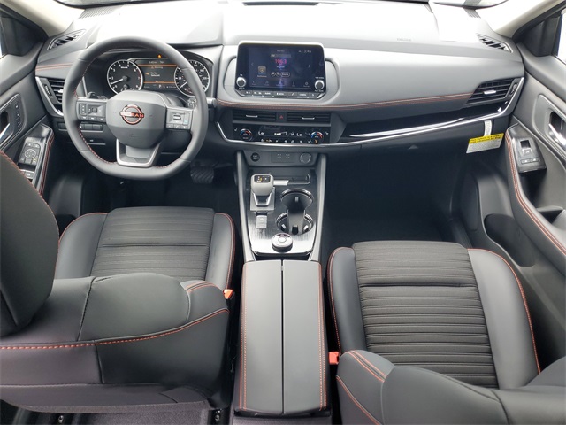 2026 Nissan Rogue SV photo 4