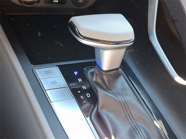 2024 Hyundai Elantra SEL photo 12