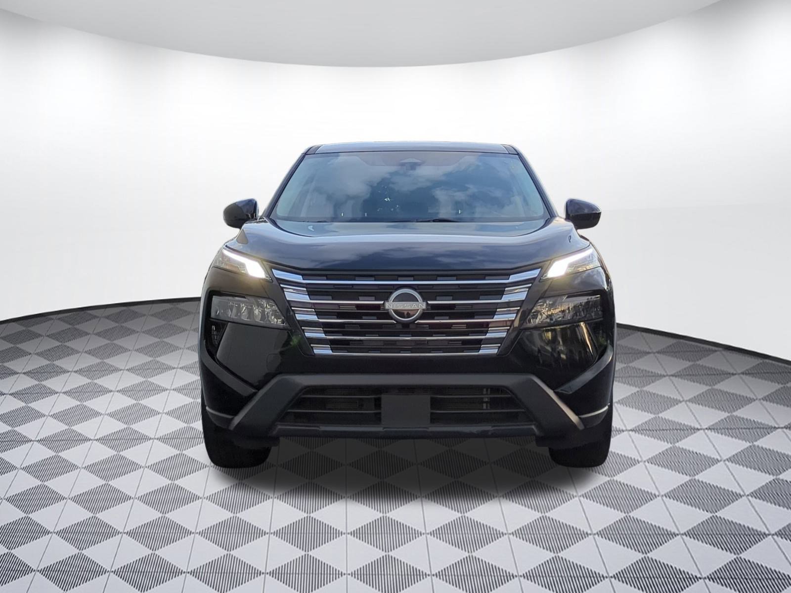 2024 Nissan Rogue SV photo 6