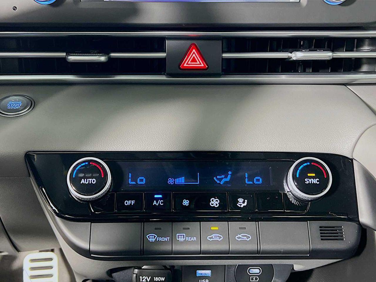 2025 Hyundai Elantra SEL Sport photo 10