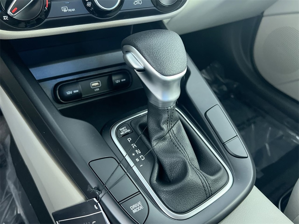 2025 Kia Soul LX S photo 19
