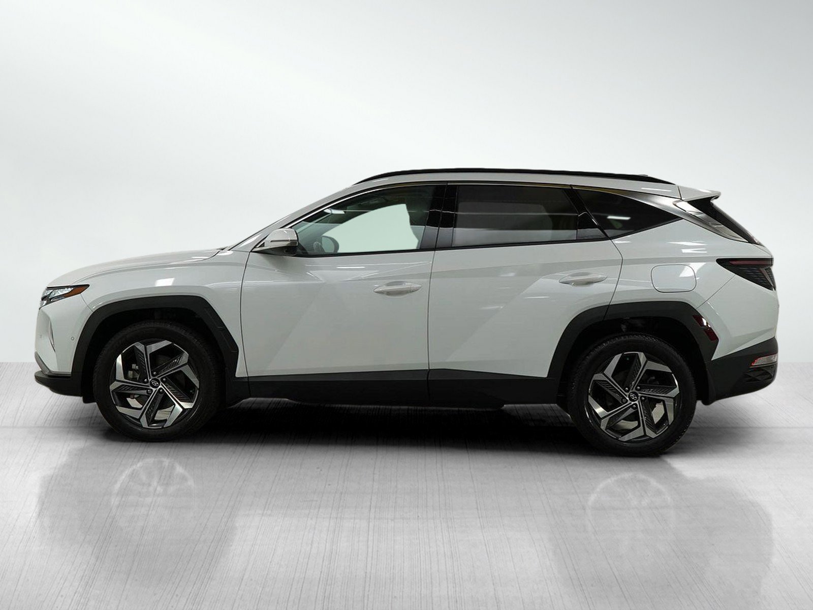 Used 2022 Hyundai Tucson Limited with VIN 5NMJECAE6NH157699 for sale in Minneapolis, Minnesota