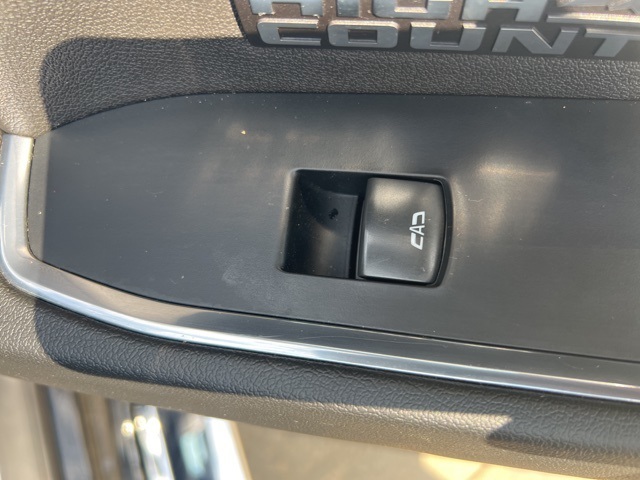 2023 Chevrolet Silverado 1500 High Country photo 33