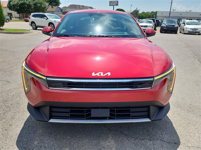 2025 Kia K4 EX photo 3