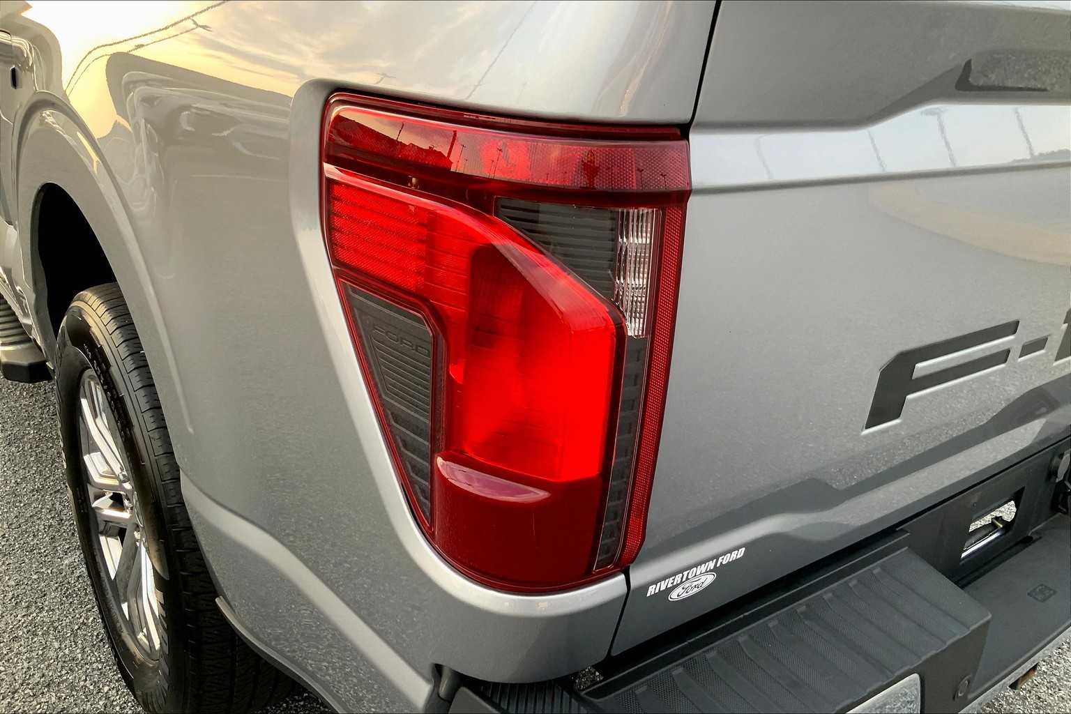 2024 Ford F-150 XLT photo 25