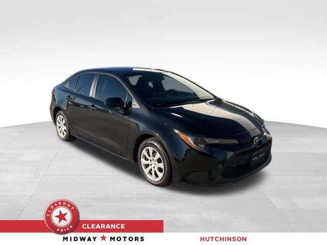2022 Toyota Corolla LE's photo