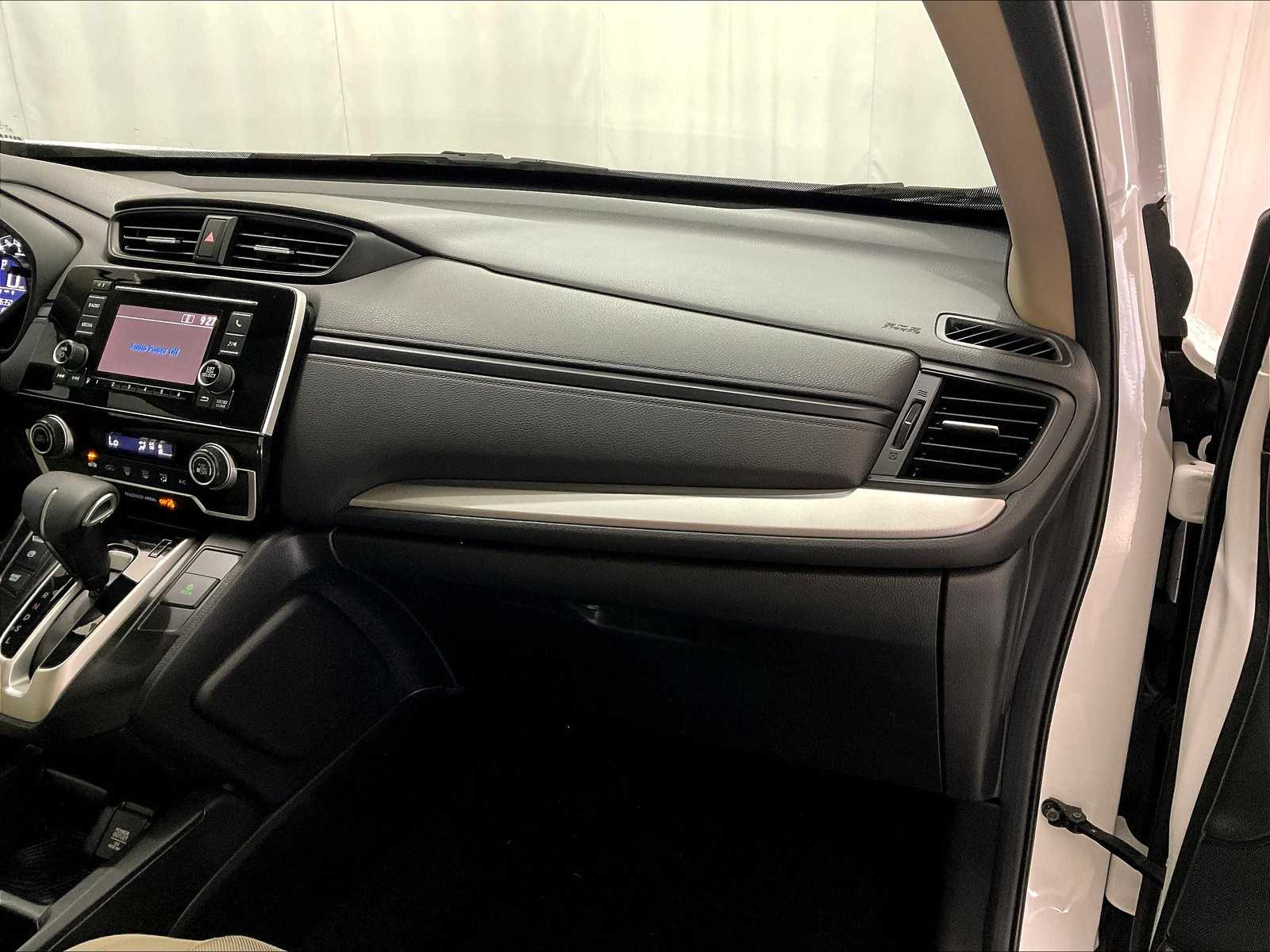 2019 Honda CR-V LX photo 12