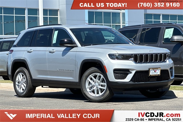 2025 Jeep Grand Cherokee Laredo's photo