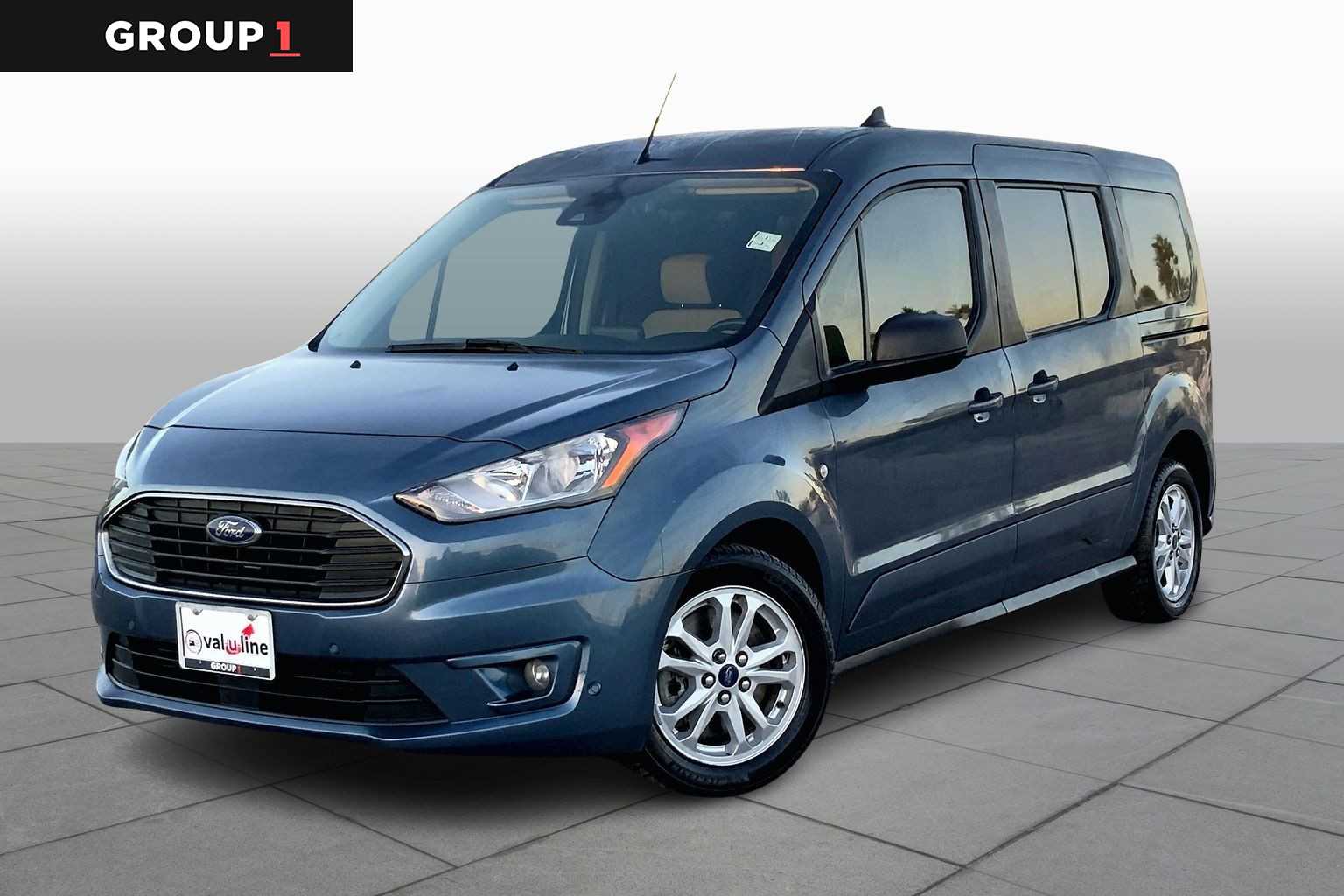 2022 Ford Transit Connect XLT's photo