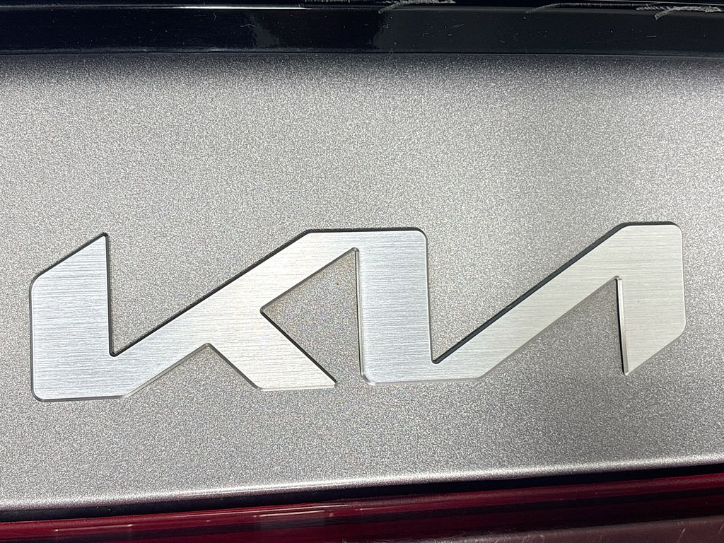 2023 Kia Forte GT-Line photo 24
