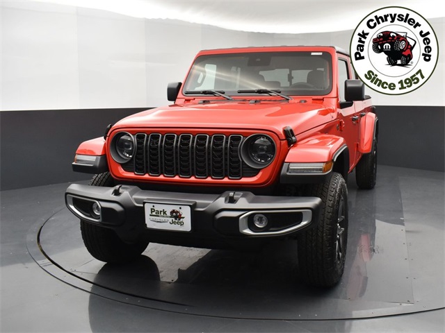 2025 Jeep Gladiator Sport S photo 2