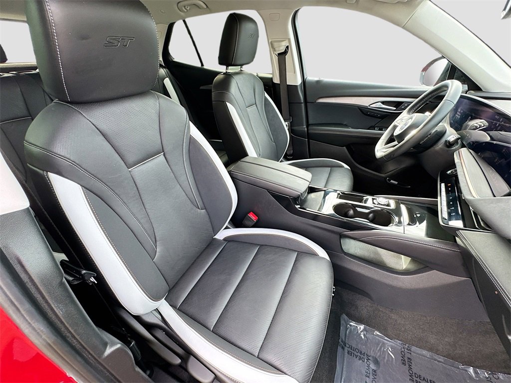 2025 Buick Envision Sport Touring photo 25