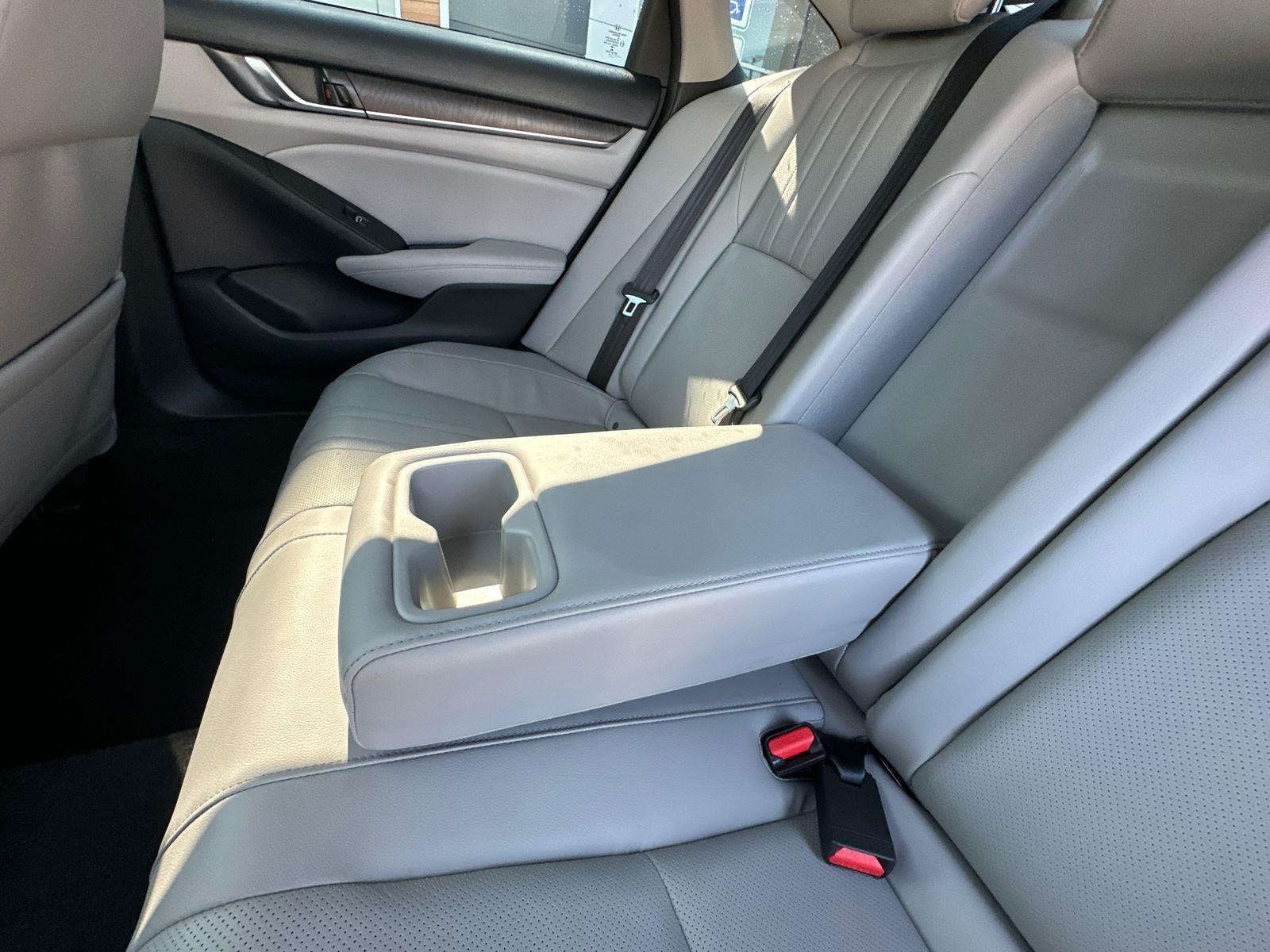 2018 Honda Accord EX-L 1.5T photo 24
