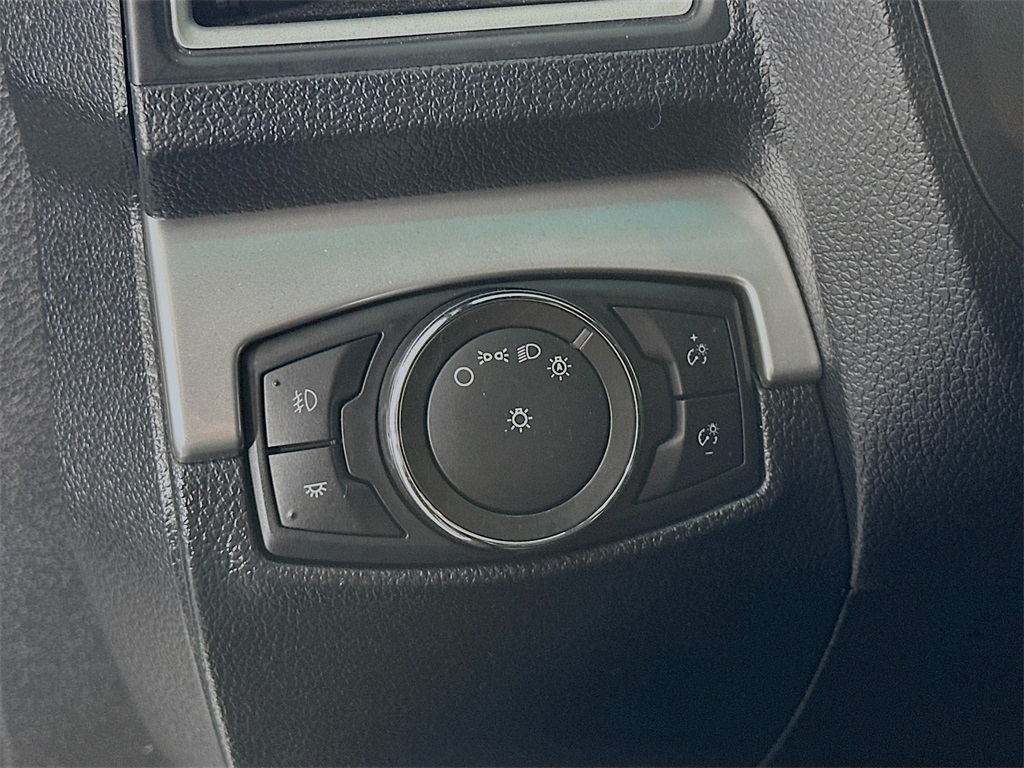 2016 Ford Explorer XLT photo 8