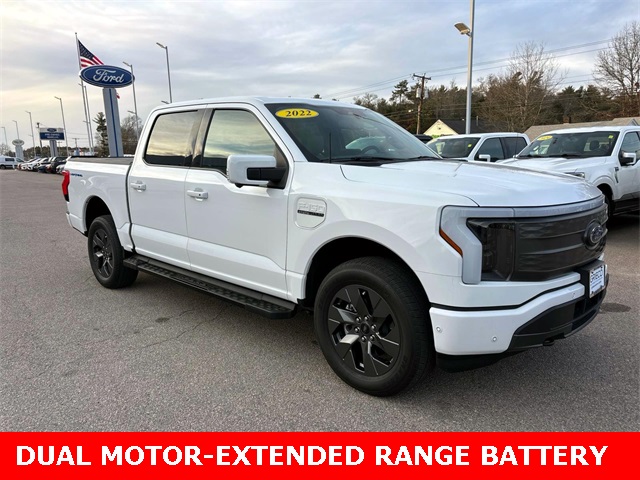 2022 Ford F-150 Lightning Lariat's photo