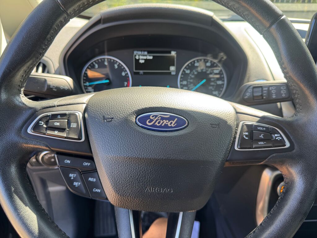 2020 Ford EcoSport SE photo 25