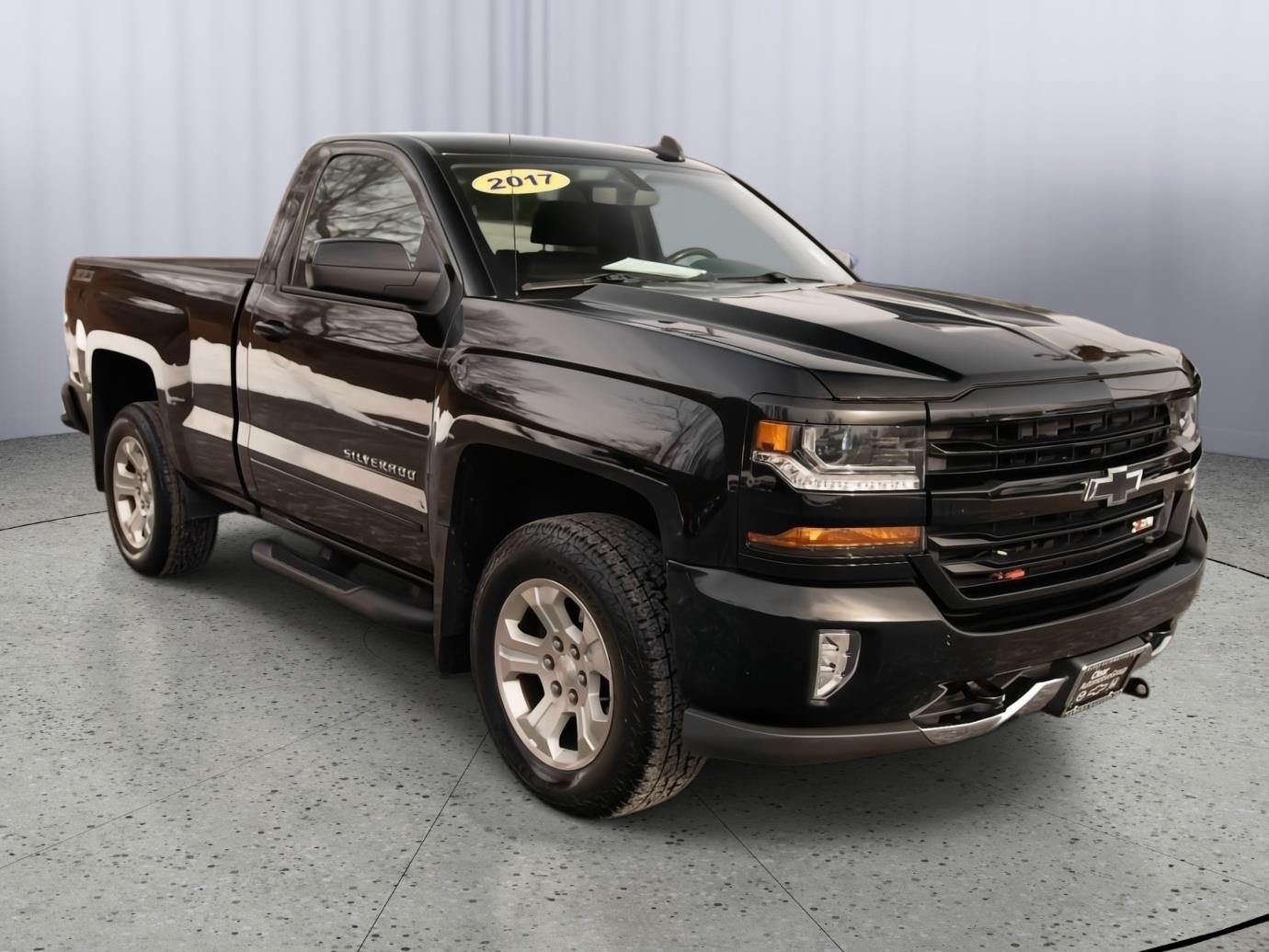 2017 Chevrolet Silverado 1500 LT's photo