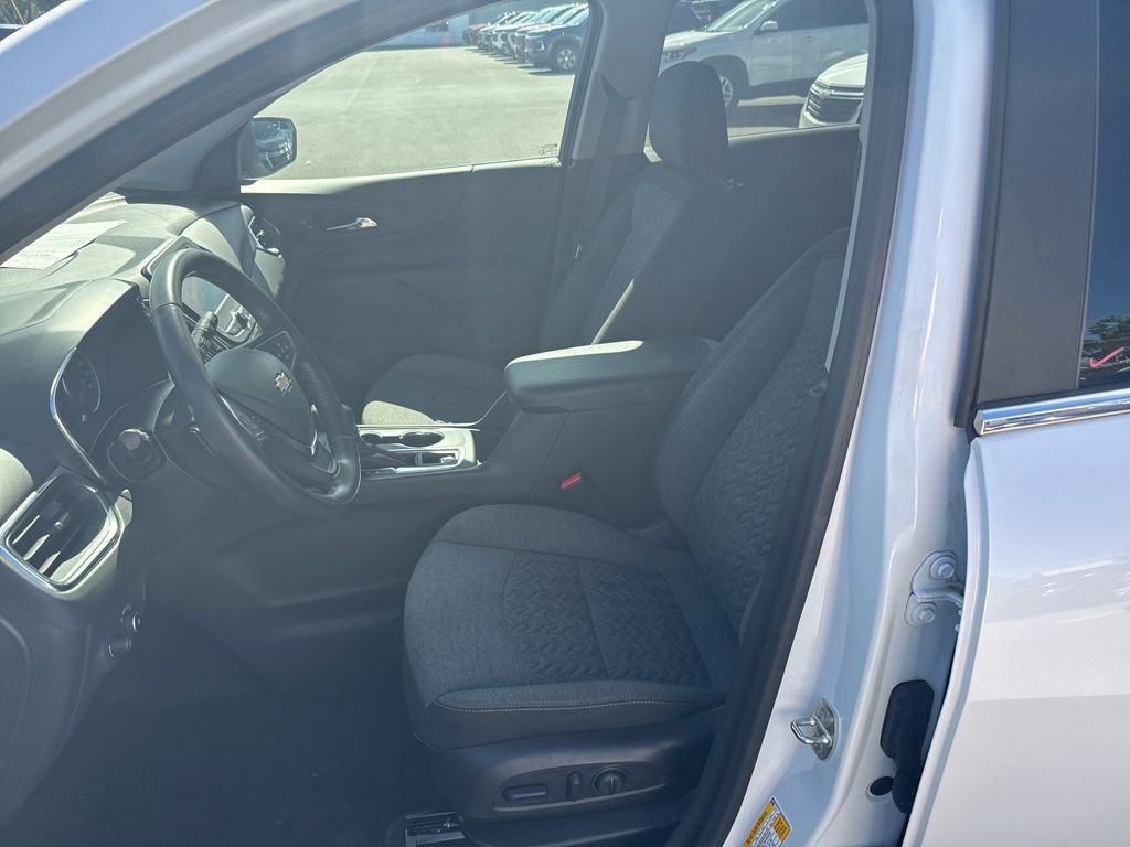 2022 Chevrolet Equinox LT photo 11