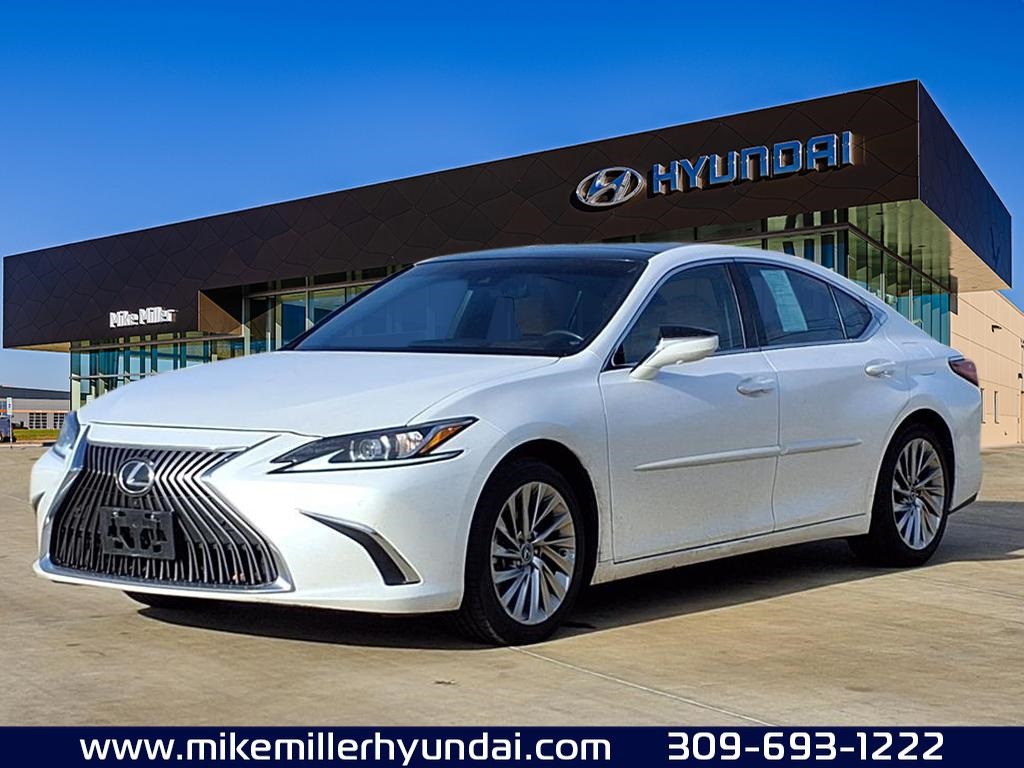 2019 Lexus ES 350 Luxury's photo
