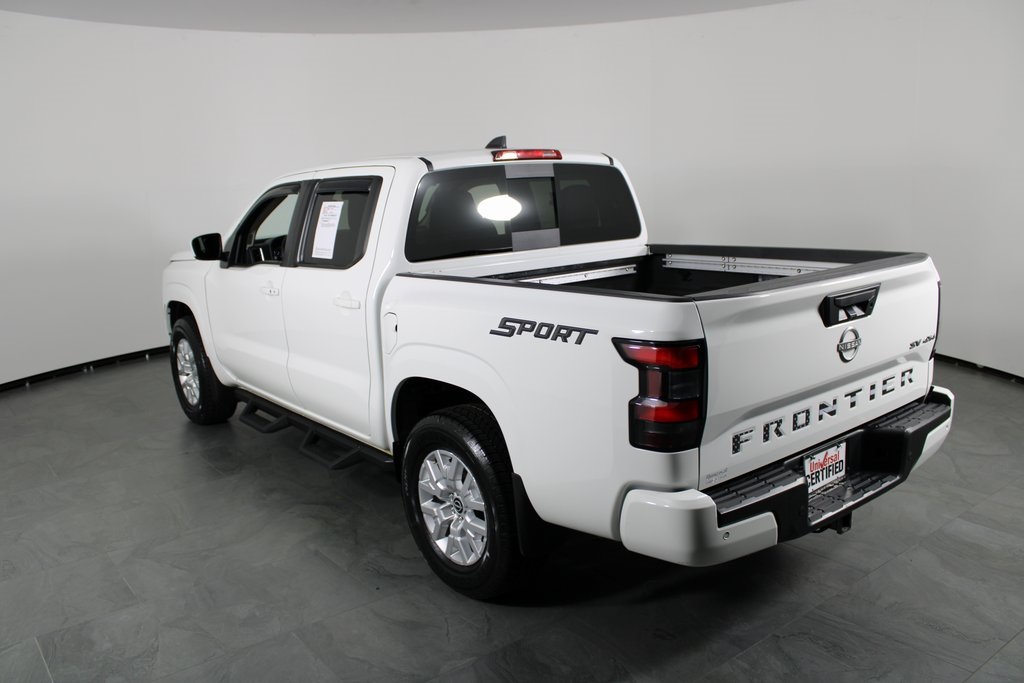 2023 Nissan Frontier SV photo 2