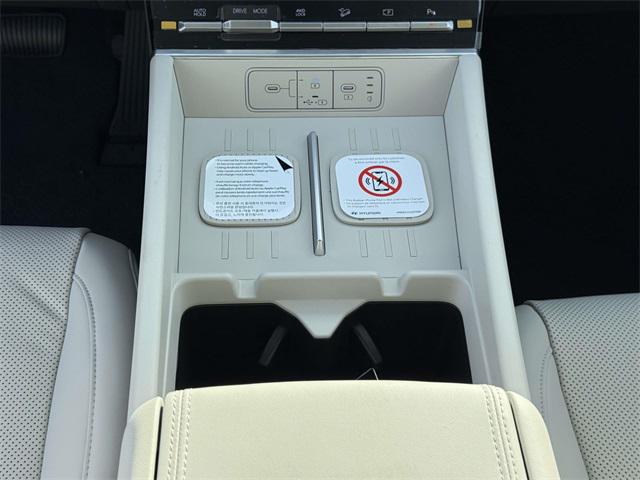 2026 Hyundai Santa Fe SEL photo 18