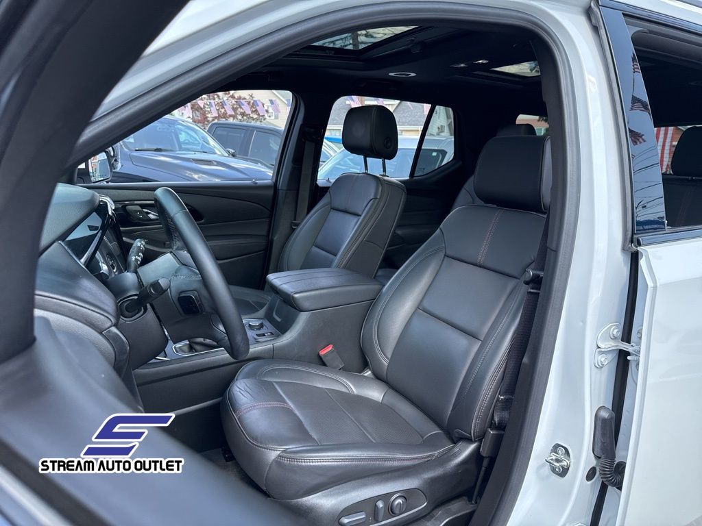 2023 Chevrolet Traverse RS photo 31