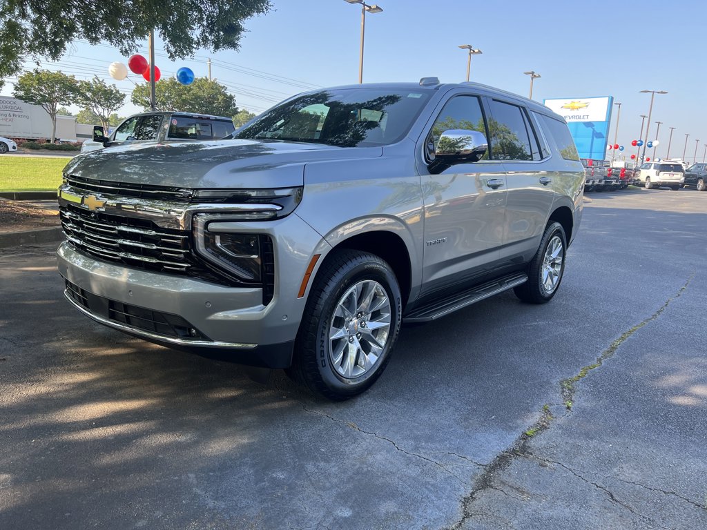 2025 Chevrolet Tahoe Premier's photo