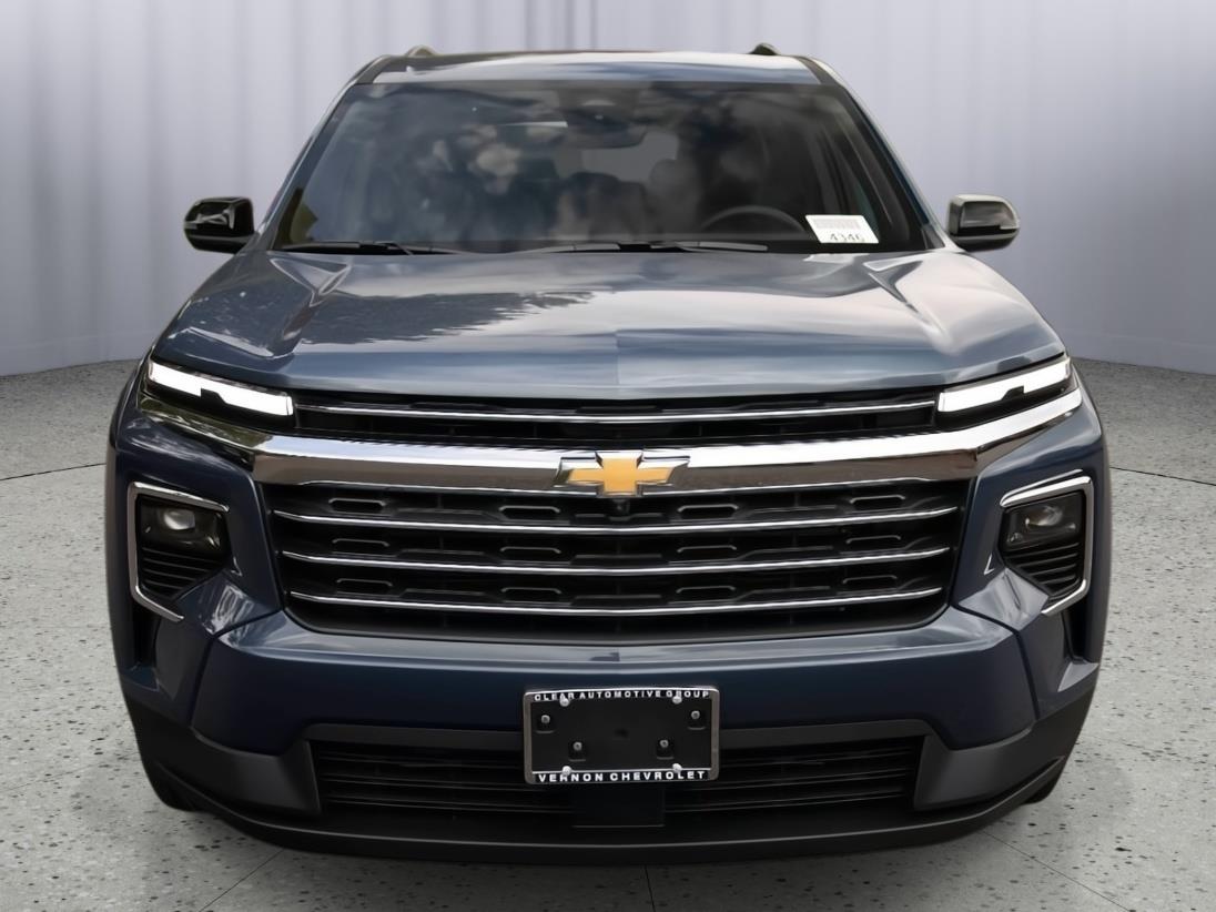 2026 Chevrolet Traverse photo 2