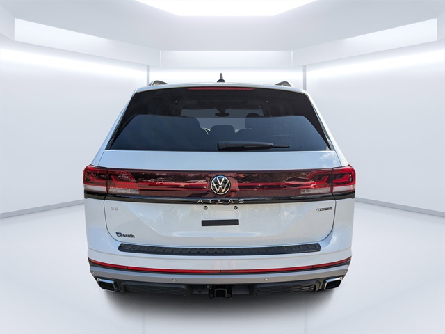 2025 Volkswagen Atlas Peak Edition SE photo 4