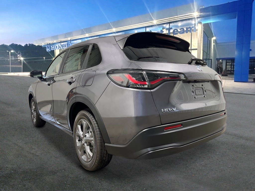 2026 Honda HR-V LX photo 2