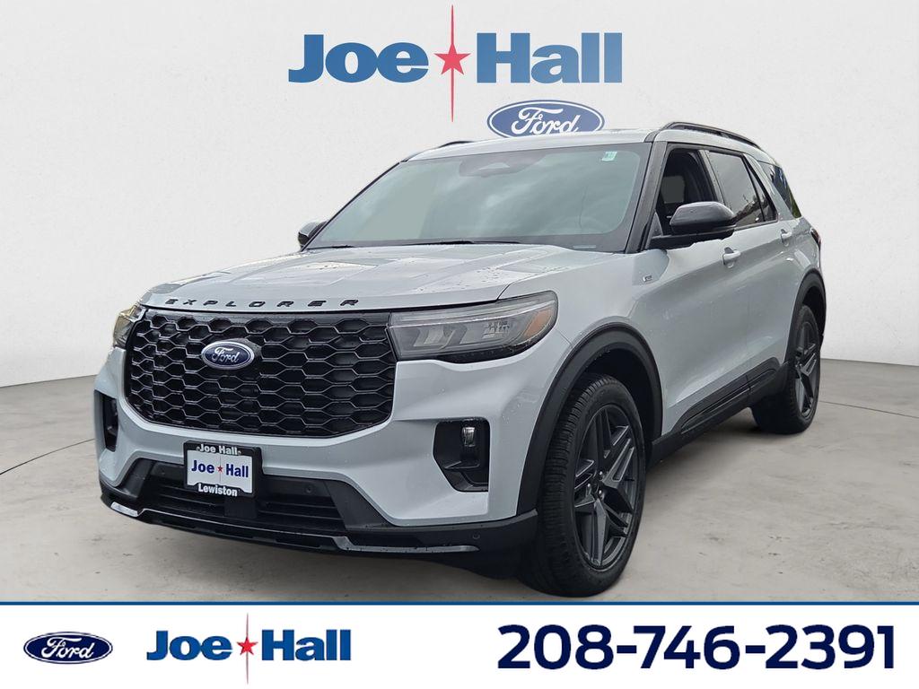 2026 Ford Explorer ST-LINE's photo