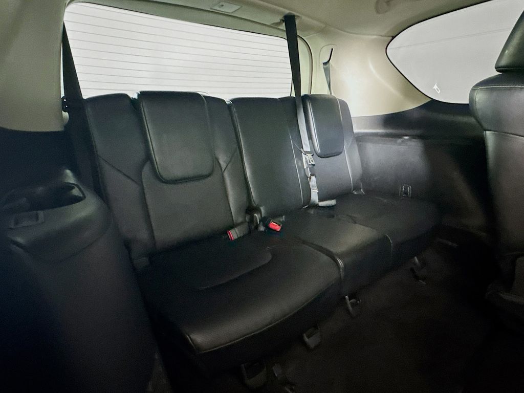 2019 Infiniti QX80 Luxe photo 32