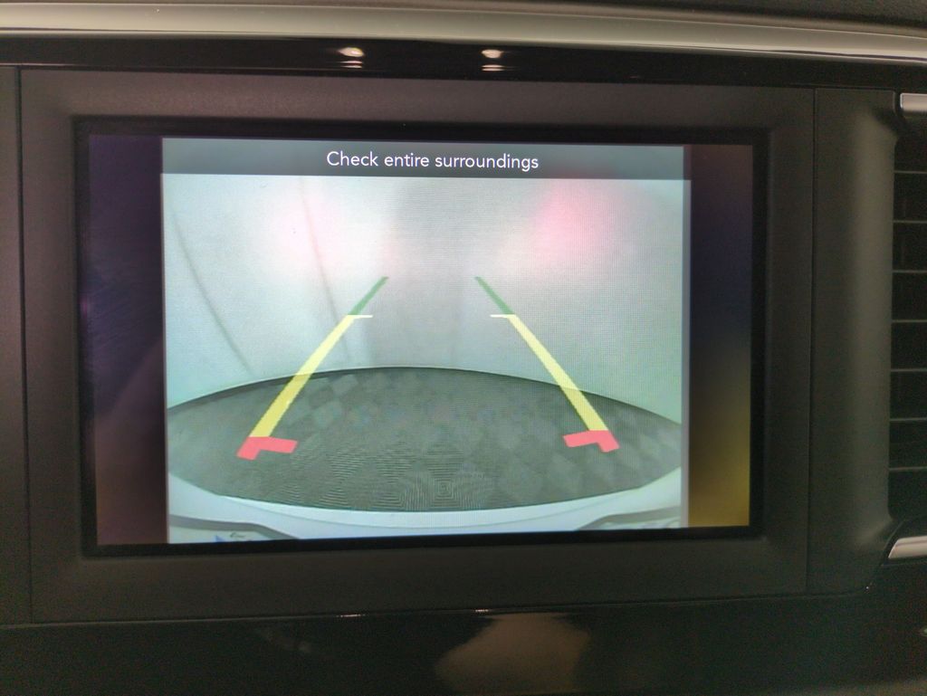 2020 Chrysler Pacifica Touring photo 18
