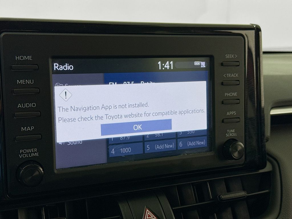 2019 Toyota RAV4 Hybrid LE photo 14