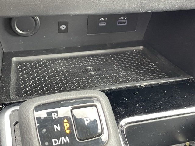 2022 Nissan Pathfinder SL photo 16