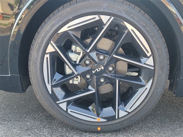 2025 Kia K4 GT-Line photo 9