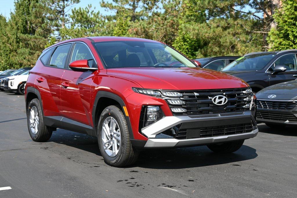 2025 Hyundai Tucson SE's photo