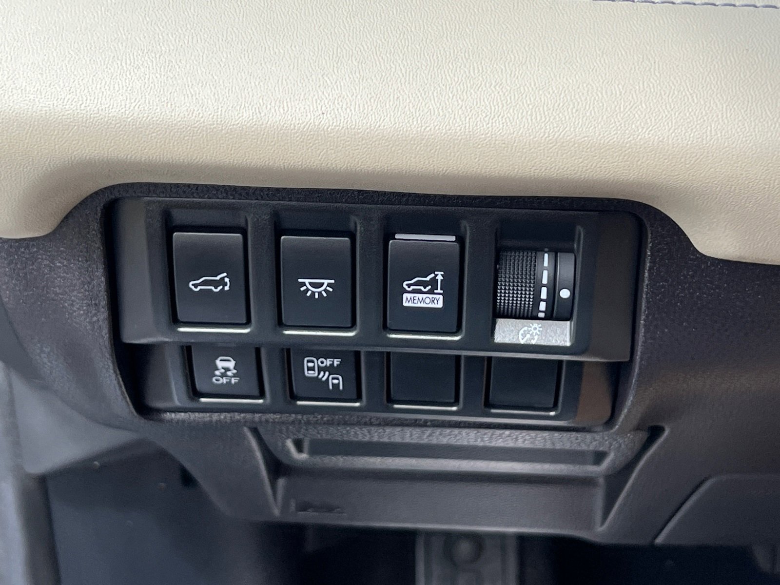 2020 Subaru Ascent Limited photo 36