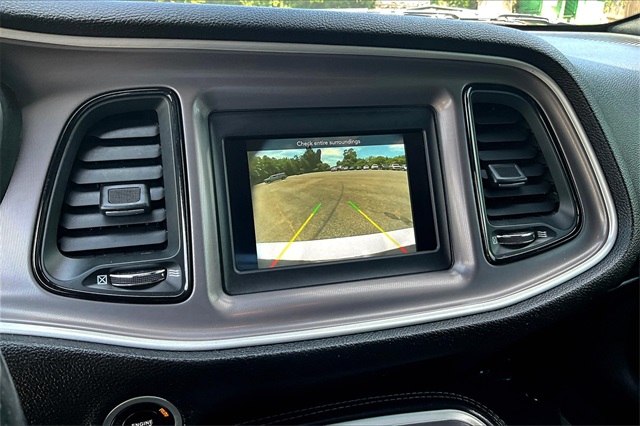 2022 Dodge Challenger SXT photo 12