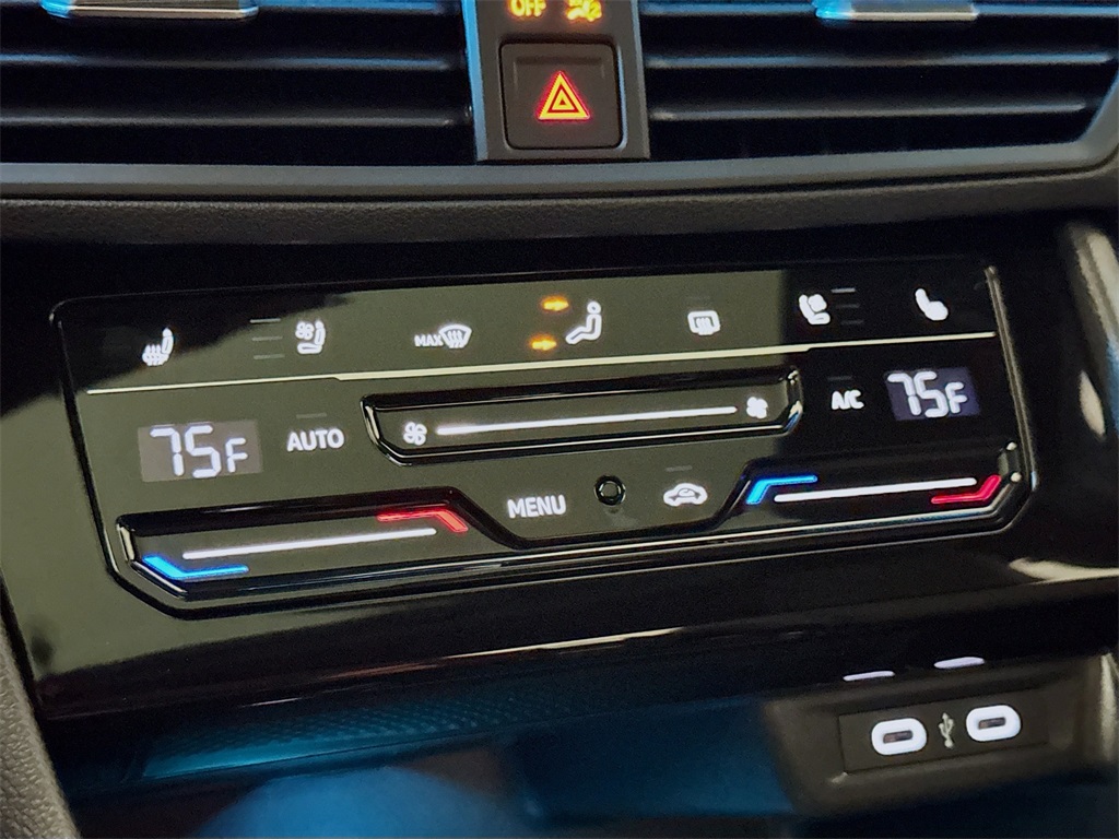 2025 Volkswagen Jetta GLI 2.0T Autobahn photo 30