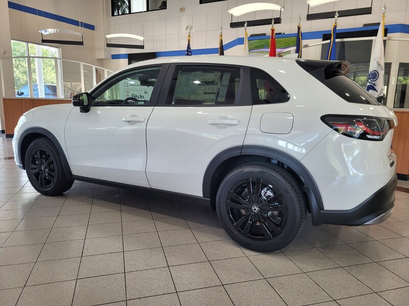 2026 Honda HR-V Sport photo 5