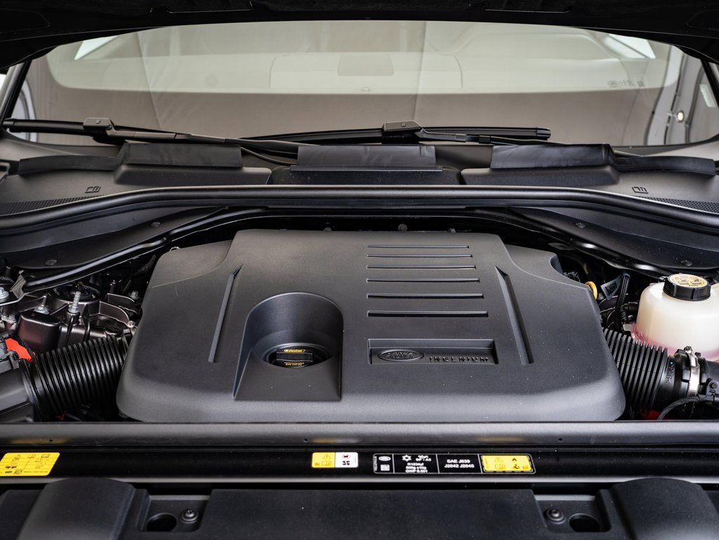 2025 Land Rover Range Rover Sport SE photo 30