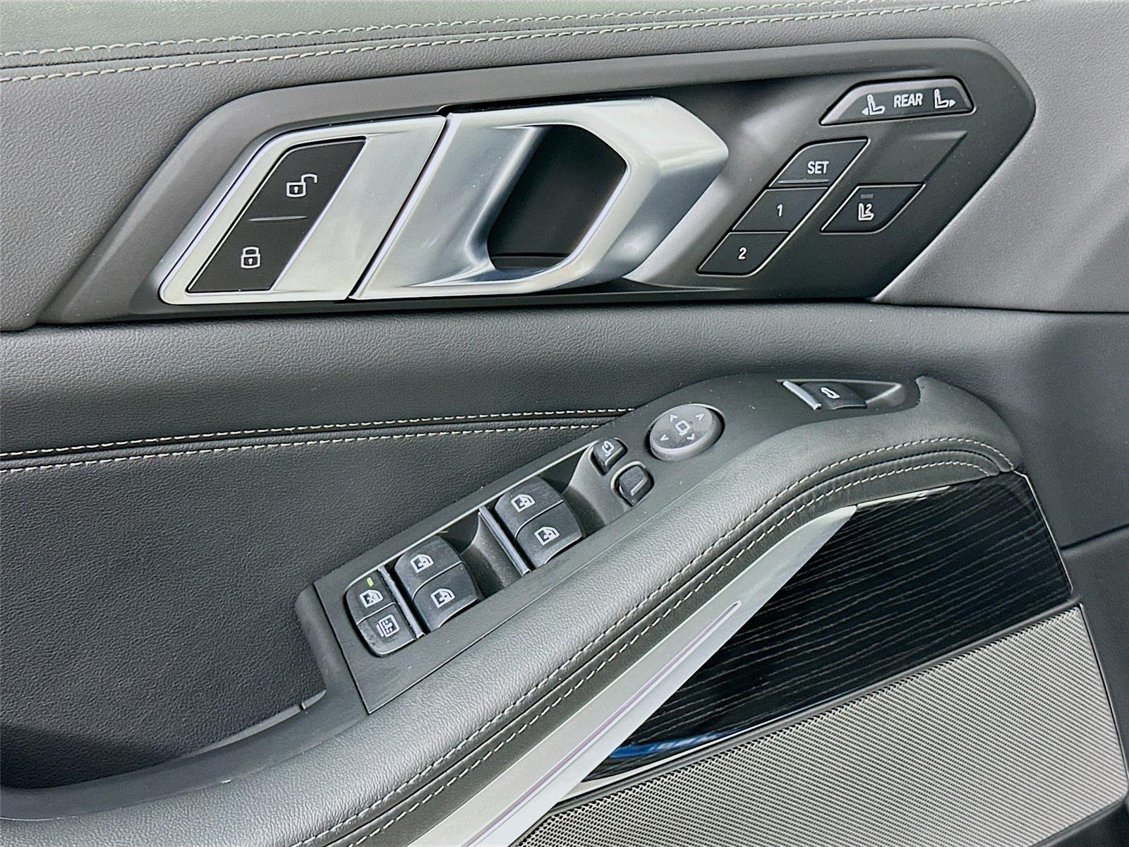 2026 Bmw X7 M60i photo 14