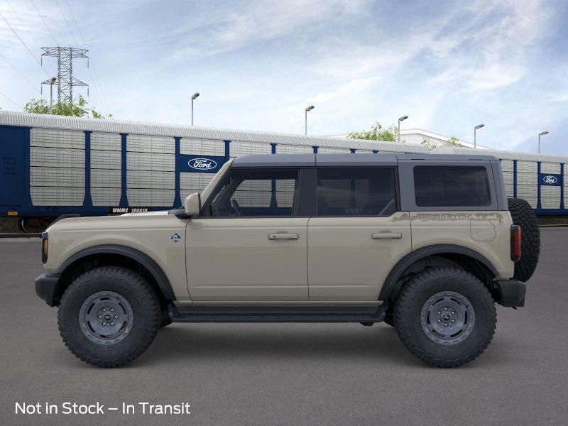 2025 Ford Bronco Outer Banks photo 3