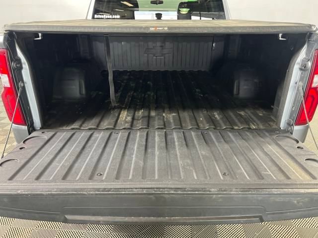 2020 Chevrolet Silverado 1500 RST photo 4