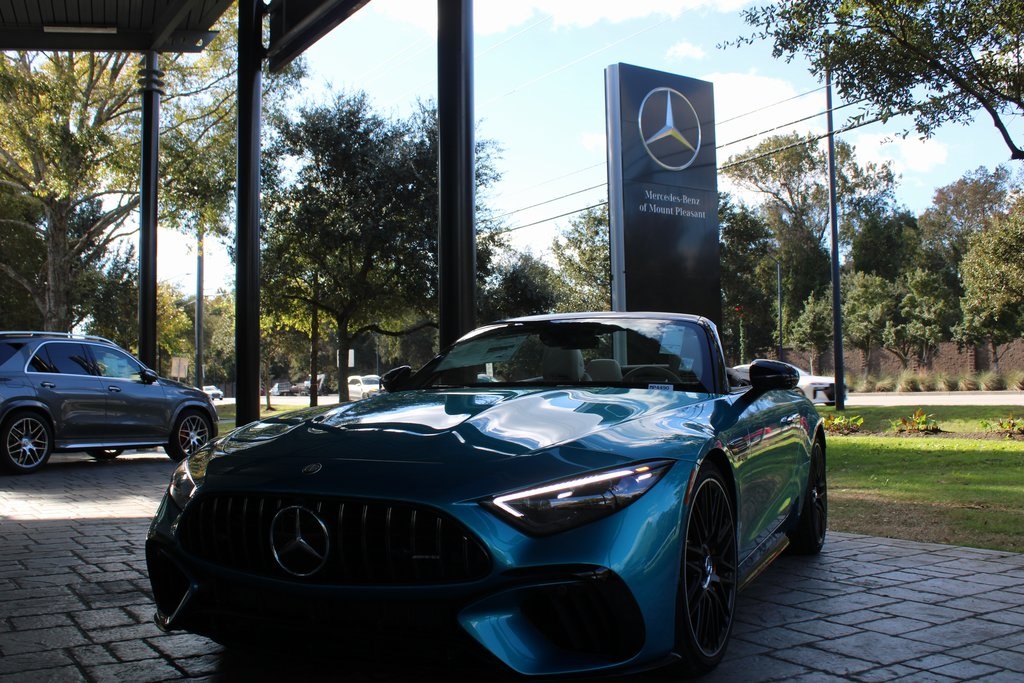 2024 Mercedes Benz SL AMG 63 photo 2