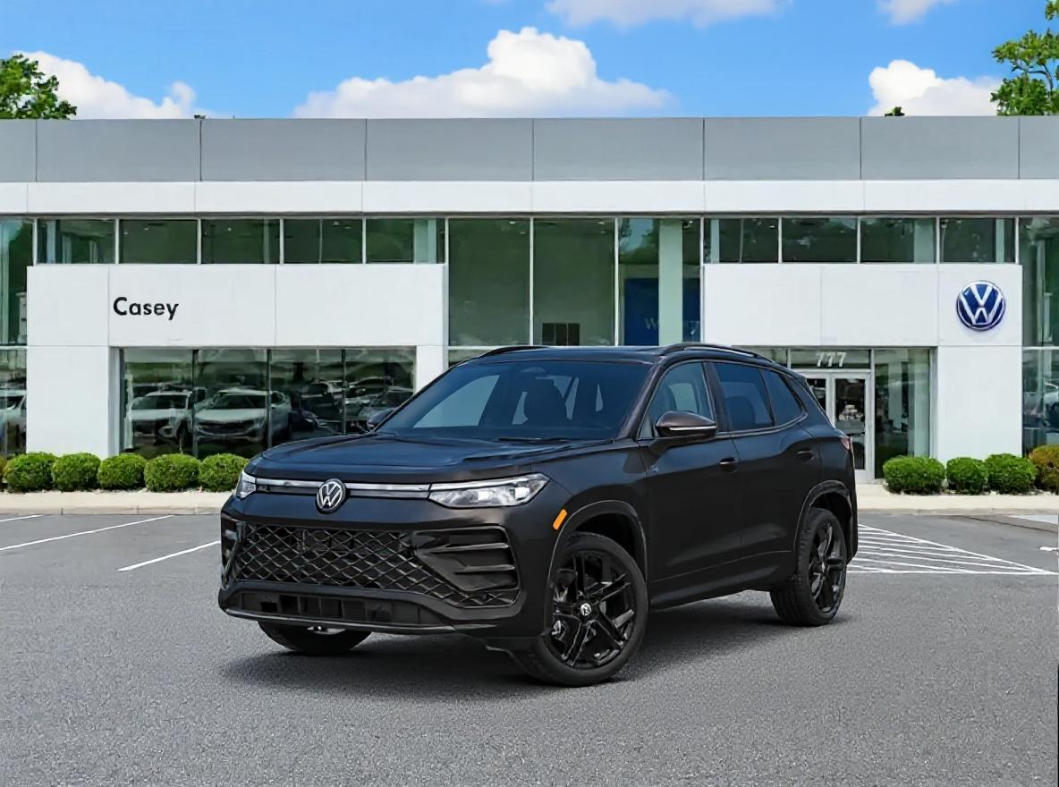 2026 Volkswagen Tiguan SE R-LINE BLACK's photo