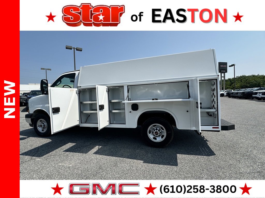 2025 Gmc Savana Cutaway 3500 photo 17